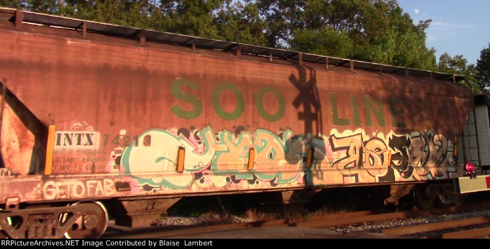 Old SOO Line covered hopper